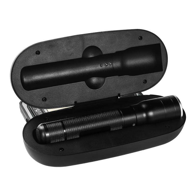 5W CREE Rechargeable Aluminum Flashllight with Recharging Box